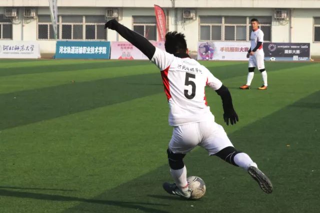 于汉超：我右膝经历过6次手术 最折磨的就是心理